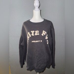 White Fox Gray Sweatshirt L/XL Vol. 5 (Last‎ Slide Shows Flaw Tiny Bleach Stain)